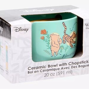 Disney Winnie the Pooh Classic Floral Ramen Set NEW